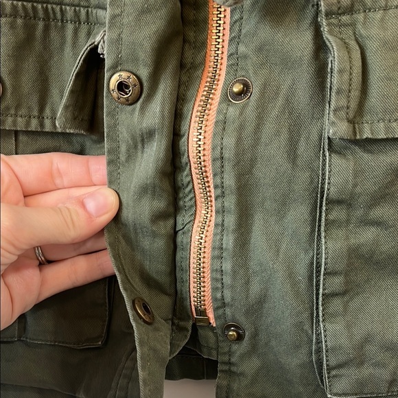 Market & Spruce Olive Green Lightweight Spring Utility Jacket - Size Small - Picture 7 of 15